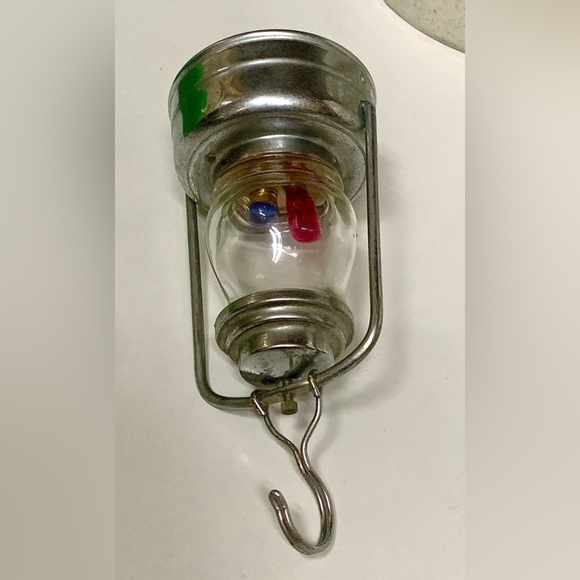 Mid Century Vintage Patented Metal Battery Operated Japanese Skater's Lamp - Picture 14 of 16